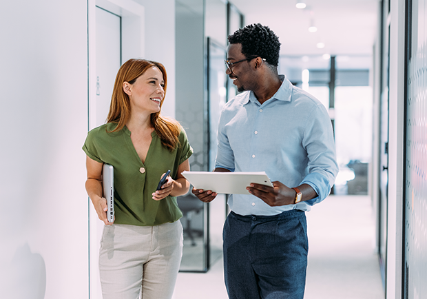 Une solution tout-en-un de gestion du capital humain (HCM), conçue pour les entreprises de taille moyenne